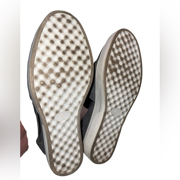 Journee Collection - wedge sneakers - grey - size 6M - Picture 5 of 7